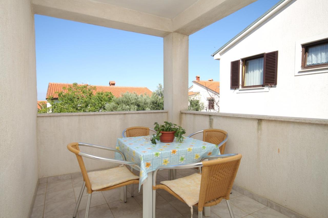 Apartments With A Parking Space Mali Lošinj Екстериор снимка