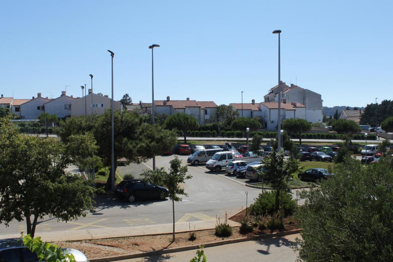 Apartments With A Parking Space Mali Lošinj Екстериор снимка